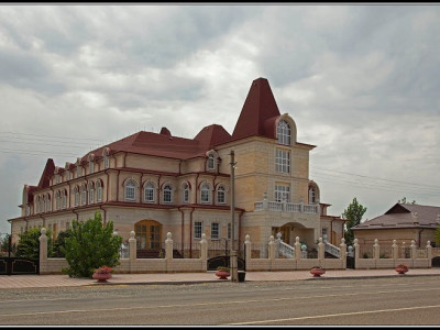 село Дербетовка, посёлок Вишневый.